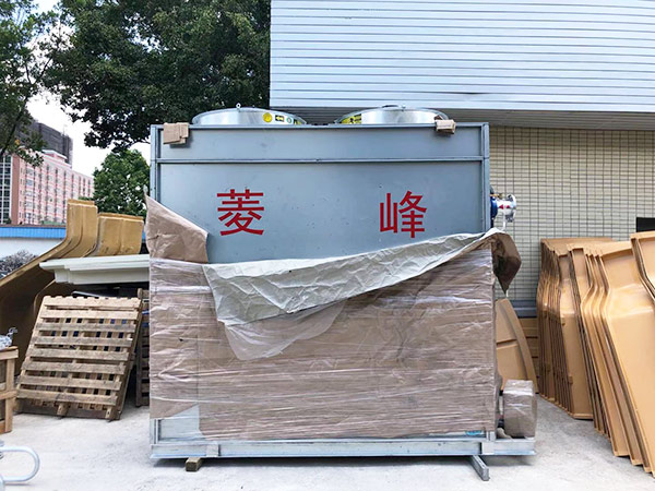 闭式冷却塔安装工程