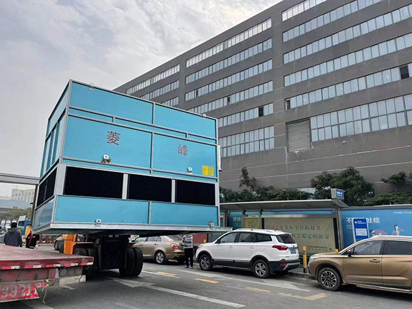 闭式冷却塔运输