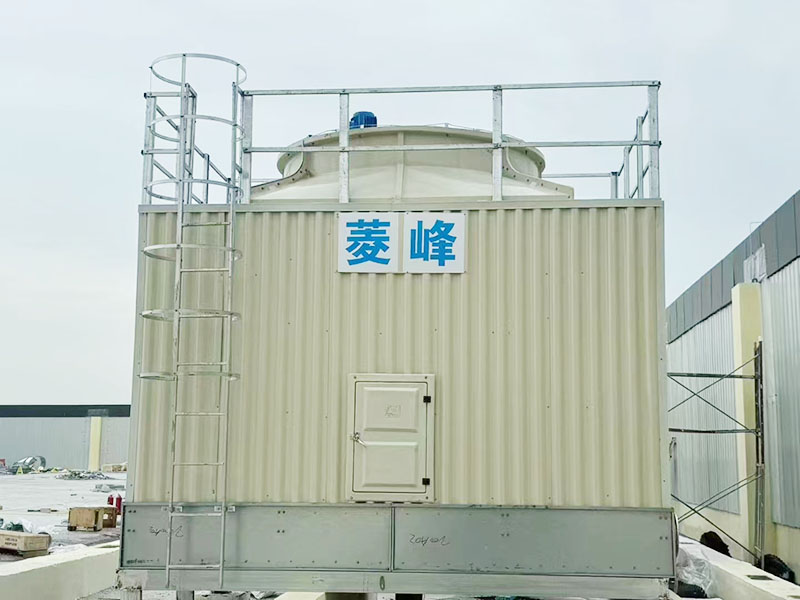 方形玻璃冷却塔