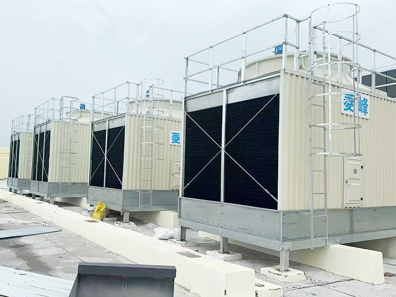 方形玻璃冷却塔